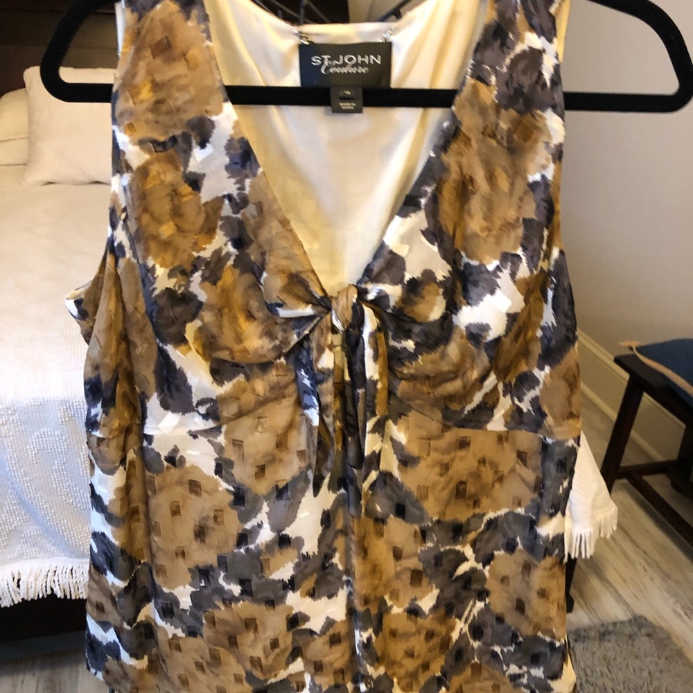 St. John Couture blouse in tan and gray